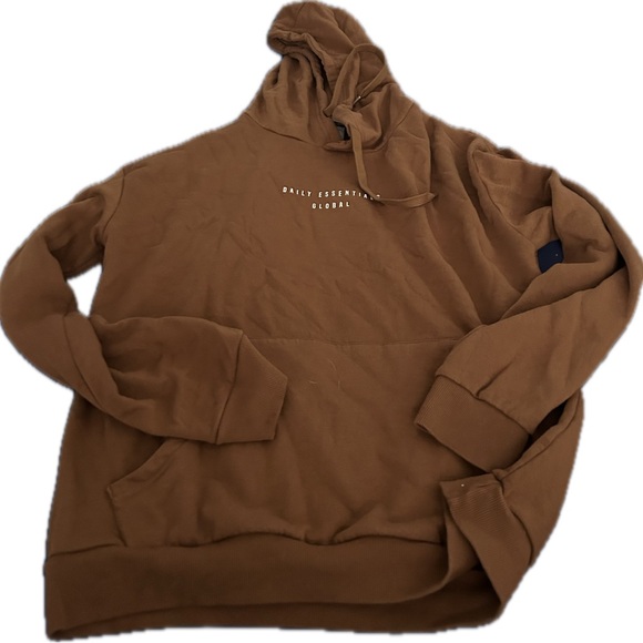 HOODIES // MEN // DENIM & FLOWER // Ricky Singh - Picture 2 of 3